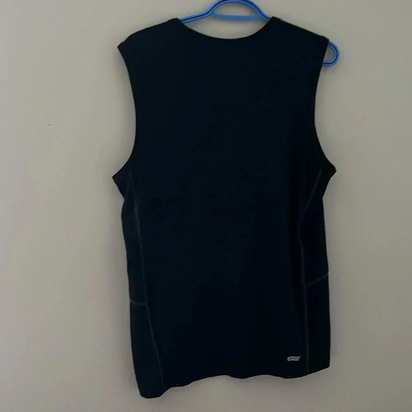 Old Navy Active Go-Dry Men's Tank Top - Picture 2 of 3